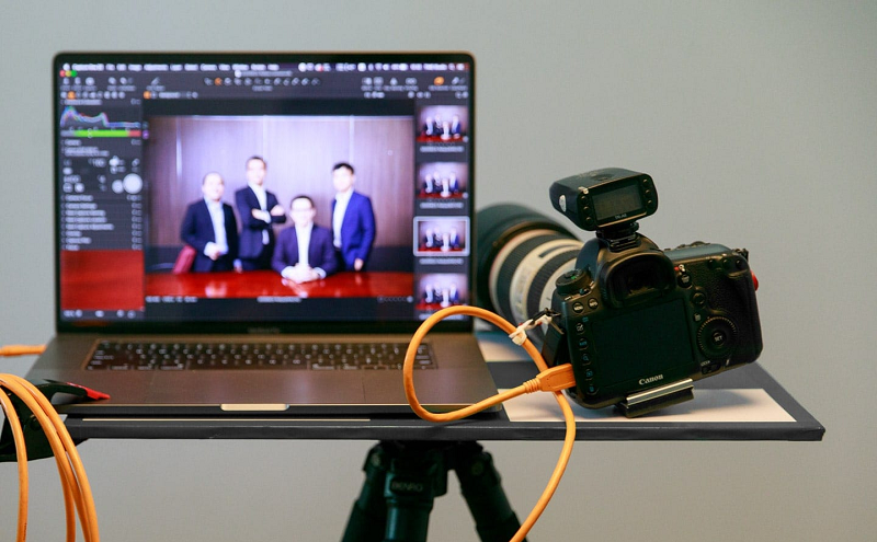 Tethered Capture – Chụp ảnh trực tiếp qua máy tính